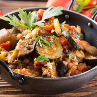 Рецепты постных блюд: салат из баклажанов