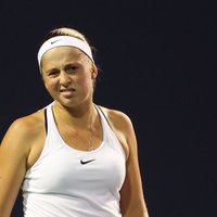 Ostapenko ar blāvu sniegumu cieš zaudējumu Sanktpēterburgas WTA turnīra pirmajā kārtā