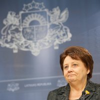 Bēgļu uzņemšana Latvijā: Valdība izlems septembra beigās neatkarīgi no partiju nostājas, paziņo Straujuma