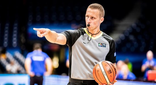 Pirmo reizi olimpiskajās spēlēs strādās divi Latvijas basketbola tiesneši