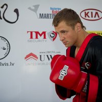 Боксер-профессионал Бриедис будет драться 8 марта