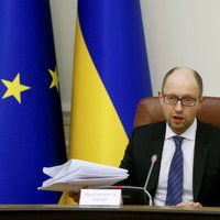 Ukrainas premjers paziņo par demisiju