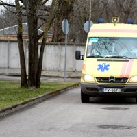 Из-за заражения в Резекненской больнице не работали несколько бригад скорой помощи