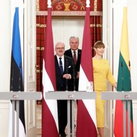 Baltijas valstu prezidenti apņemas sekmēt 'Rail Baltica' īstenošanu un pabeigšanu laikā