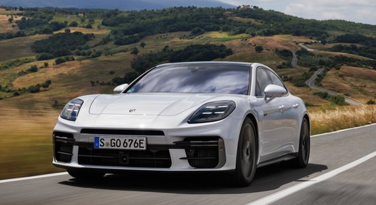 "Porsche Panamera" ieguvusi 782 ZS versiju