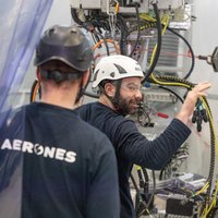 Фото: Как роботы латвийской компании Aerones ремонтируют ветряки по всему миру