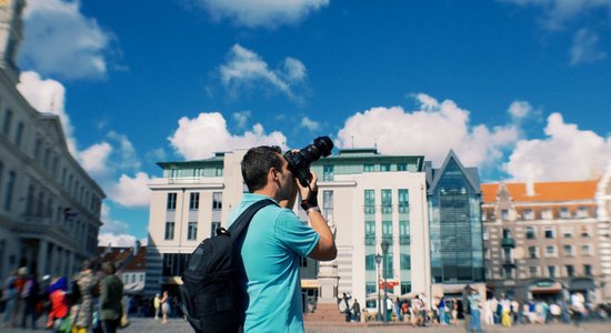 Мужчины-фотографы отобрали у женщин работу