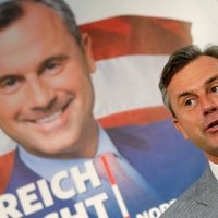 Aptauja: Austrijas prezidenta vēlēšanās izšķirošas būs svārstīgo vēlētāju balsis