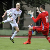 Latvijas U-17 futbolisti mājās notiekošo EČ kvalifikāciju sāk ar cienīgu zaudējumu Zviedrijai