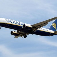 Ребенка ударили бутылкой в ходе массовой драки в самолете Ryanair