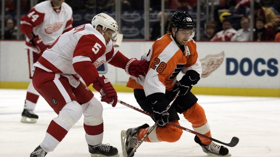 Nicklas Lidstrom and Claude Giroux (Detroit - Philadelphia)