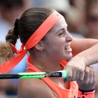 Pusslimā Ostapenko nepabeidz Oklendas WTA turnīra pusfinālu