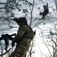 Krievijas dzīvā spēka zaudējumi sasniedz 101 430 karavīru, ziņo Ukraina