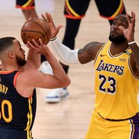 NBA superzvaigžņu cīņā Džeimss nodrošina 'Lakers' vietu 'play-off'