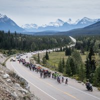 Smukulis sekmē Rodrigesa uzvaru 'Vuelta a Espana'; Flaksi un Skujiņu aizved neceļos 'Tour of Alberta'