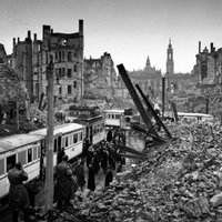 70 лет бомбардировке Дрездена. Зачем разбомбили город на Эльбе?