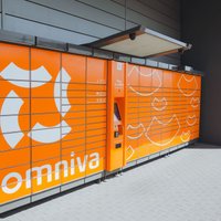 'Omniva' uzstāda pakomātus 18 jaunās vietās; kopā tīkla izveidē investēti 900 tūkstoši eiro