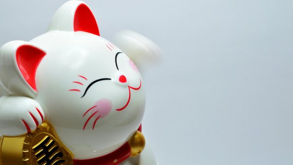 Maneki-neko kaķis laimei