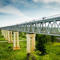 Lietuvā šovasar tūristiem atklās augstāko skatu platformu valstī – Līduvēnu tiltu