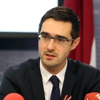 Госсекретаря Минэкономики Лаздовскиса лишили допуска к гостайне