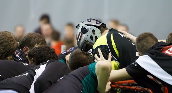 'RTU/Inspecta' sakauj polijas florbolistus un iekļūst 'EuroFloorball Cup' pusfinālā