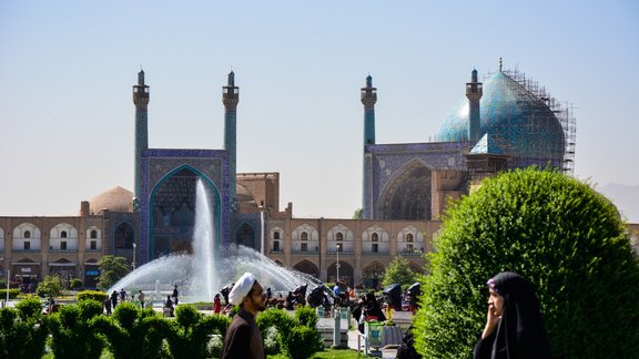 20150414-The square and Shah Mosque