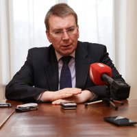 Ринкевич: отвод вооружений в Донбассе выполнен не полностью
