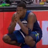 'Zaudēju laika izjūtu' – NBA uzlecošā zvaigzne nokavē spēles sākumu