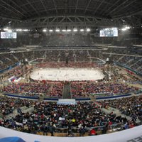 ВИДЕО: Хоккейный матч собрал в Питере 71 тысячу зрителей — российский рекорд