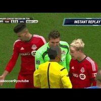 Video: 'Toronto FC' vārtsargs 'brīnumaini izdziedina' simulējošu pretinieku futbolistu