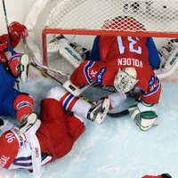 Čehijas hokeja izlase izcīna vēl vienu 'sauso' uzvaru PČ