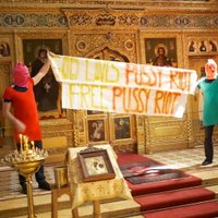 В православном храме Вены провели акцию в поддержку Pussy Riot