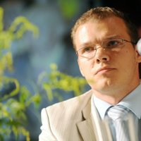 Nacionālā apvienība prasa ekspremjera Dombrovska atvainošanos Jaunzemei-Grendei