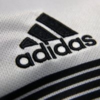 Слишком похоже на знак CC. Adidas запретила продажу футболок сборной Германии с номером 44