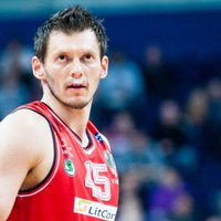 'Lietuvos Rytas' nevēlas paturēt savās rindās Blūmu; basketbolists nepiekrīt algas samazinājumam
