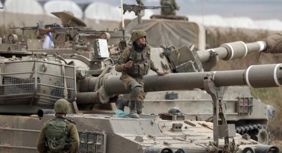 Izraēlas armija veic 'mērķētus triecienus' Rafahā