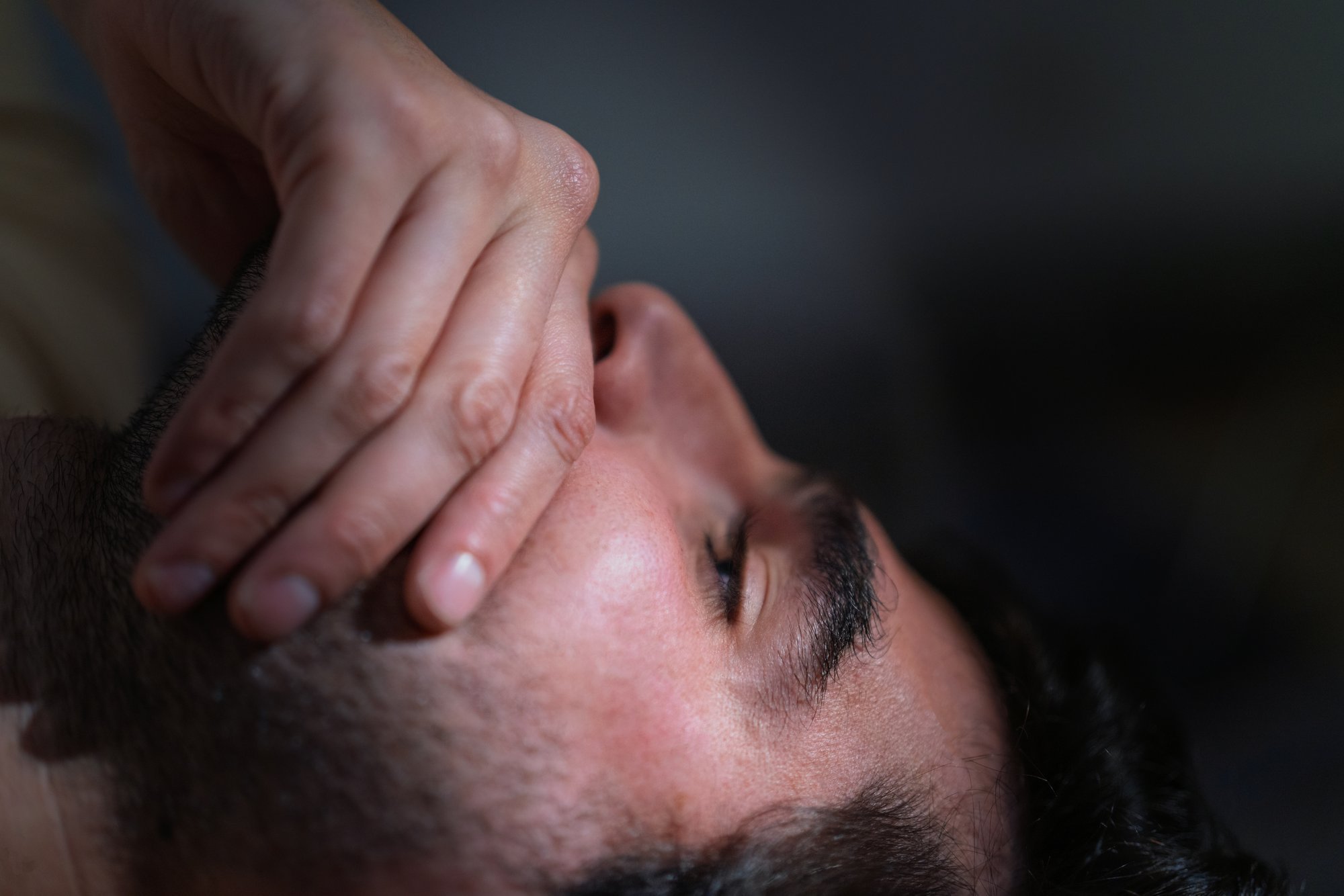 "Bija ļoti sāpīgi beidzot sev atzīt, ka esmu narkomāns." Igauņu uzņēmēja stāsts par ilgstošu atkarību no kokaīna un alkohola