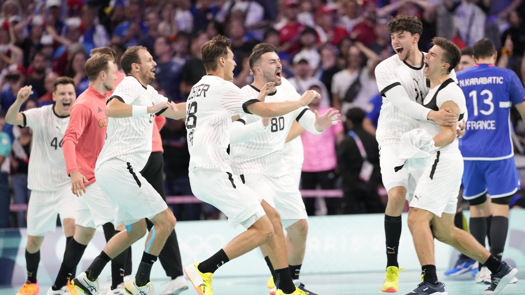 "Parīze 2024": Vācijas latvietim Uščinam cīņa par zeltu, noskaidrojas pēdējie medaļnieki. Teksta tiešraide