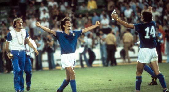 Futbols zaudē vēl vienu leģendu – mūžībā aizgājis Paolo Rosi