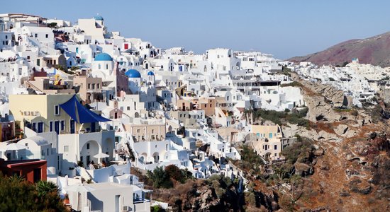 Starp Santorini pērlēm: pārgājiens no Firas uz Oiju