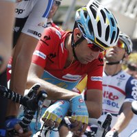 Nibali saglabā 'Vuelta Espana' kopvērtējuma līdera godu arī pēc septītā posma