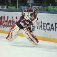 Rīgas 'Dinamo' sagādā 'Spartak' hokejistiem 19.zaudējumu pēc kārtas