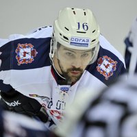 Daugaviņš palīdz 'Torpedo' komandai uzvarēt KHL spēlē