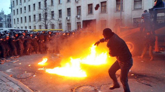 Protesti Ukrainā 2013. gada 30. novembris - 1. decembris - 32