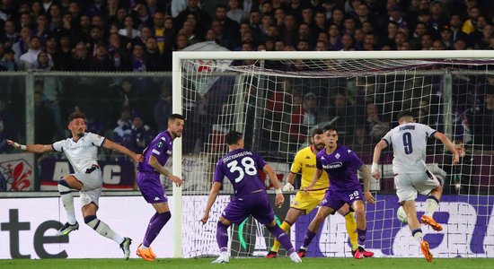 'Fiorentina' zaudē UEFA Konferences līgas pusfināla spēlē