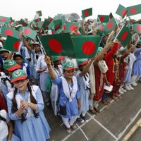 Bangladešā 250 000 cilvēku kopīgi nodzied himnu