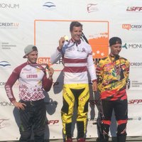 Krīgers mājas trasē triumfē Latvijas elites BMX čempionātā