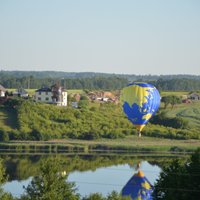Jūlija beigās Saldus pusē varēs vērot krāšņus gaisa balonu lidojumus