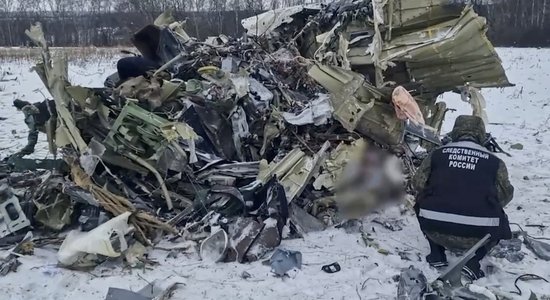 ANO nespēj pārbaudīt, vai Krievijā avarējušajā Il-76 vesti gūstekņi