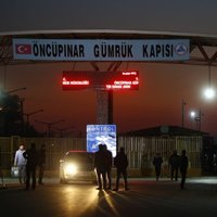 Turcija atvērusi savu robežu ievainotajiem sīriešu bēgļiem